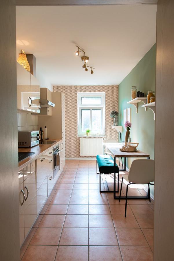 Stilvolles Apartment - Balkon, Netflix, Nespresso, Zentral, Messe Chemnitz Kültér fotó